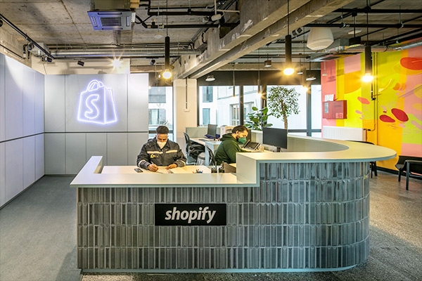 Shopify公司前台